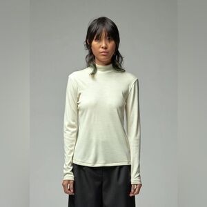Totokaelo Archive L/S Moore Wool Turtleneck in Ecru Cream Size: XS